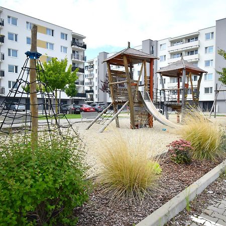 Apartman Zlatovska 22B Trenčín Eksteriør billede