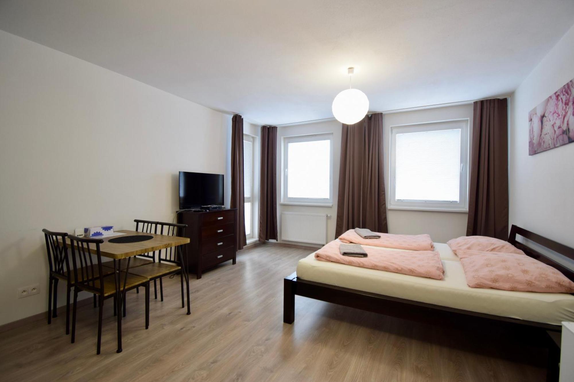 Apartman Zlatovska 22B Trenčín Eksteriør billede